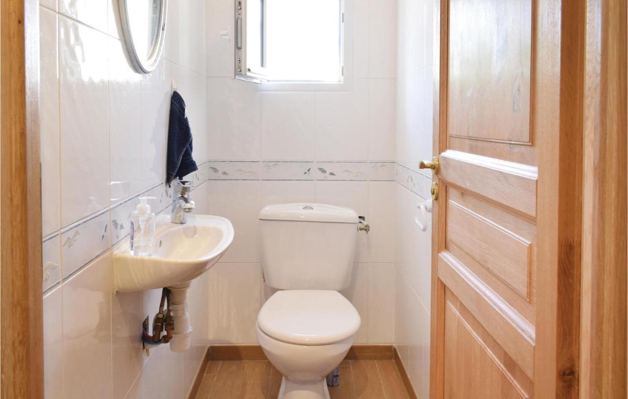 Cozy Home In Lestre With Wifi Quinéville Екстериор снимка
